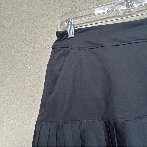 Topgolf Women’s Black Pleated Athletic Golf Tennis Skort Skirt Pockets Small - Picture 3 of 6